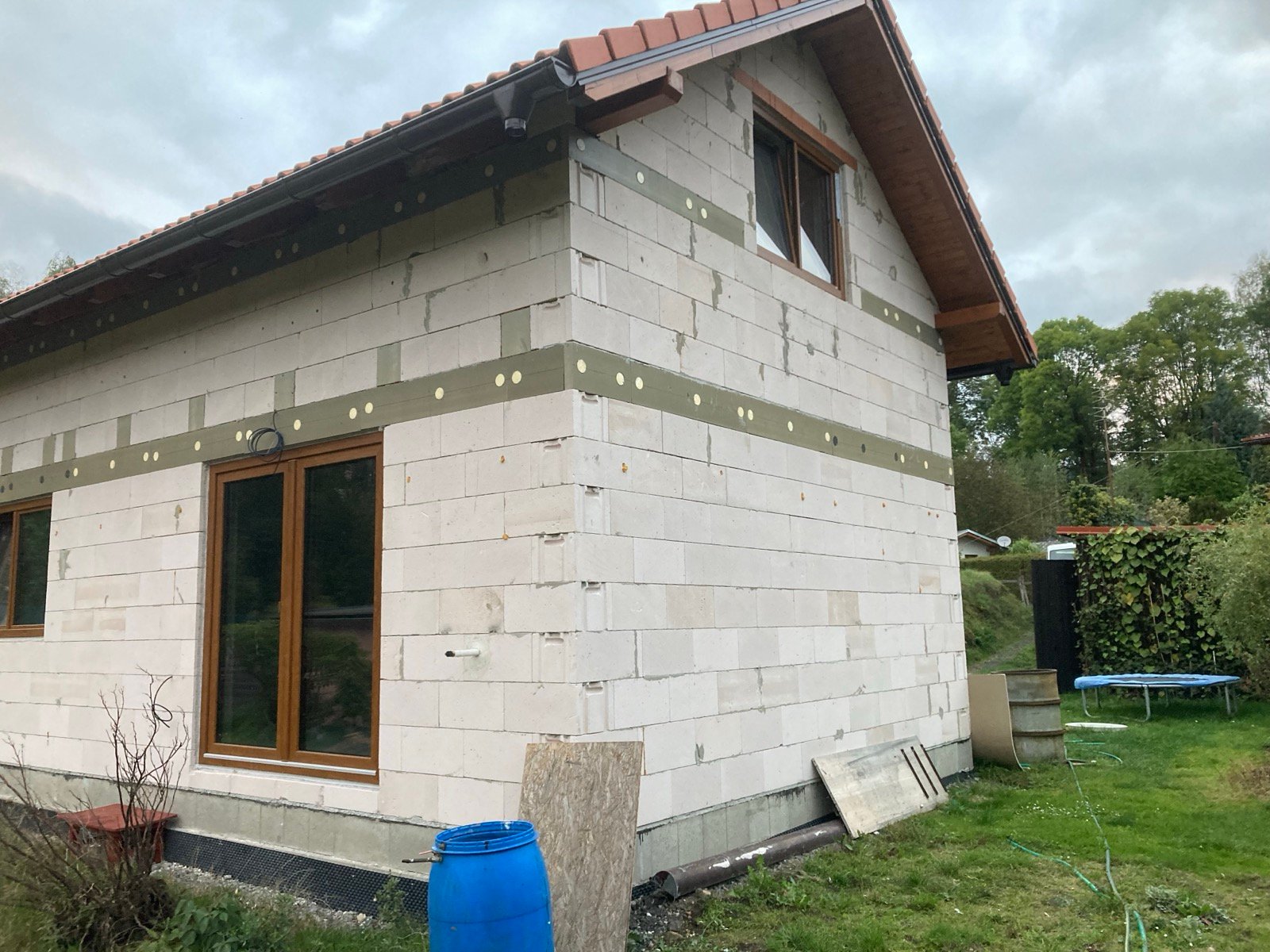Rekonstrukce pláště a zateplení domu – realizace